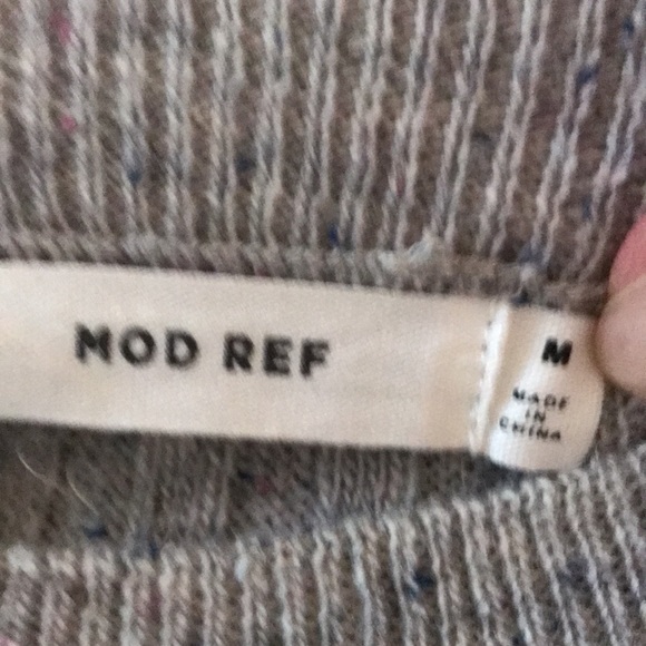 Mod Ref Sweater - Picture 6 of 7